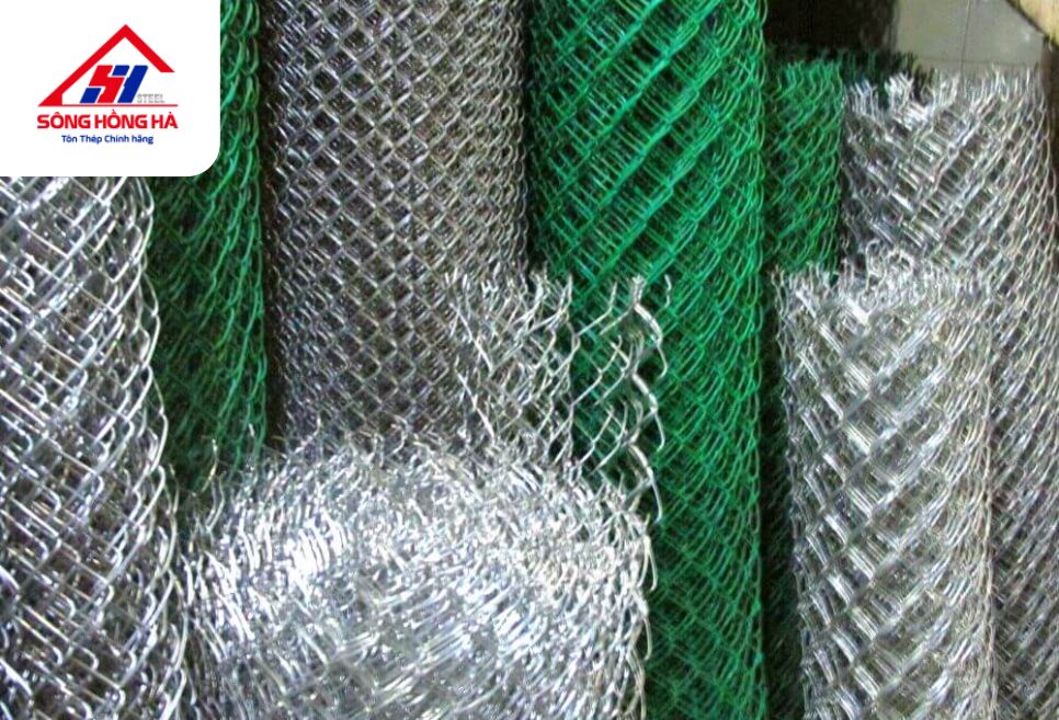 Nên mua lưới B40 bọc nhựa hay B40 mạ kẽm?